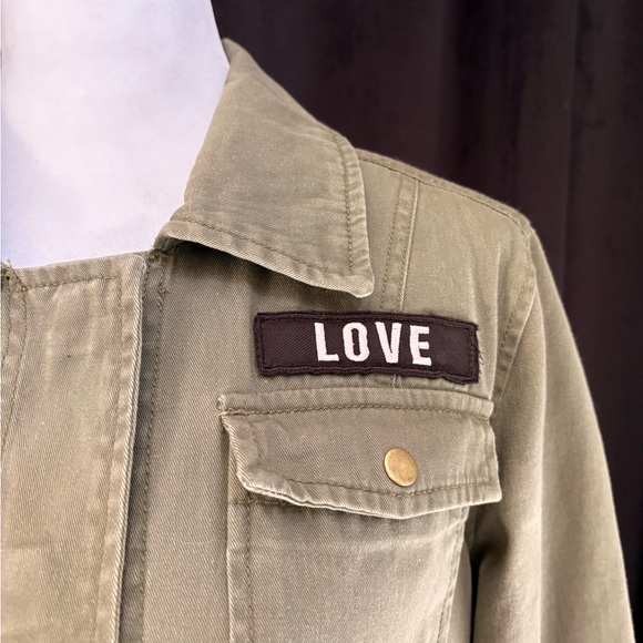 The Beatles “Peace & Love” Patch  Snap Shirt Jacket | Medium - Picture 9 of 14